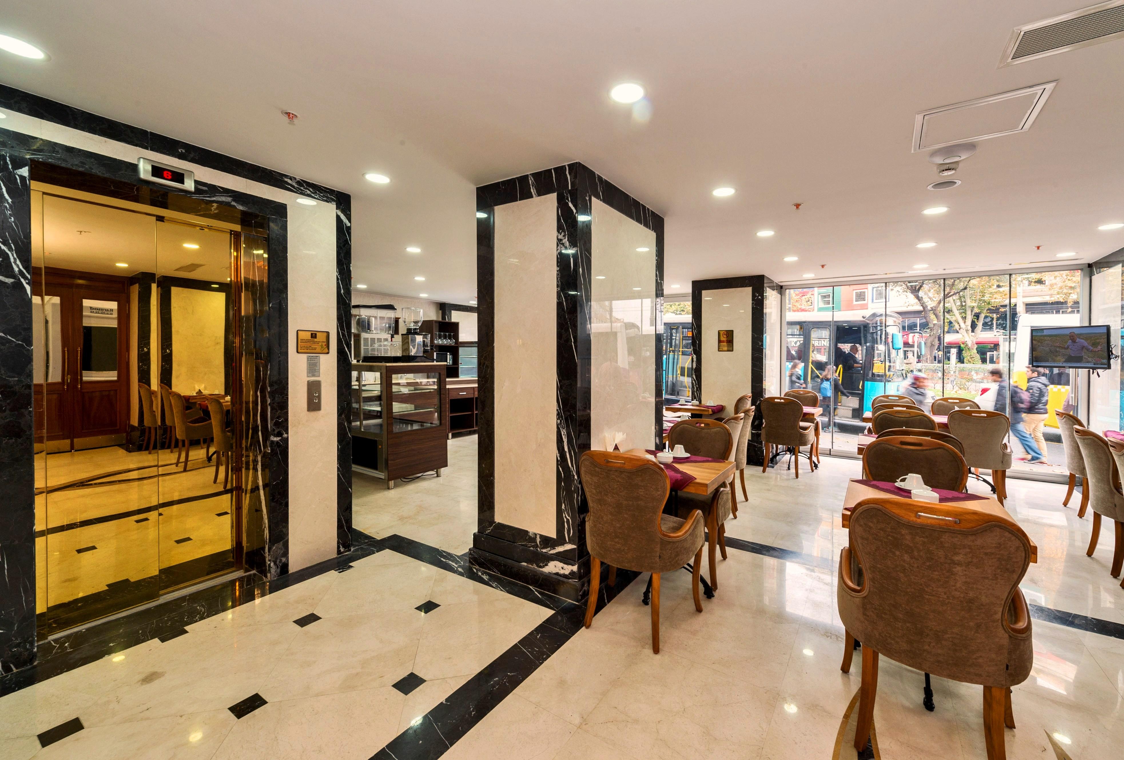 The Central Hotel Истанбул Екстериор снимка